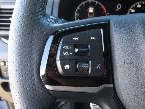 Used 2025 Honda Ridgeline Black Edition image 27