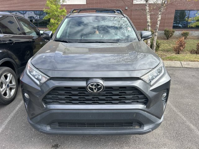 Used 2021 Toyota RAV4 XLE w/ Convenience Package FWD image 2