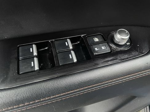 Used 2022 MAZDA CX-5 AWD 2.5 S w/ Premium Package image 11