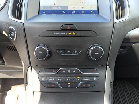 Used 2020 Ford Edge SEL w/ Convenience Package AWD/4WD image 21