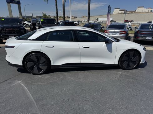Used 2024 Lucid Air Touring AWD/4WD image 10