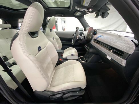 Certified 2025 MINI Cooper S image 30