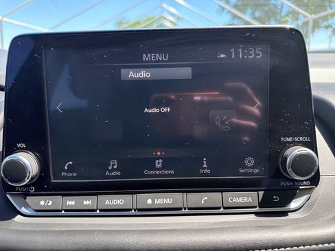Used 2025 Nissan Rogue SV w/ SV Premium Package FWD image 22