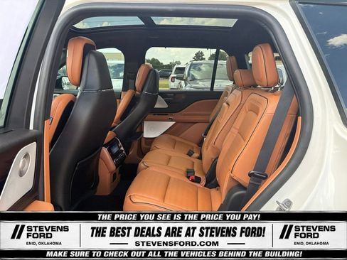 Used 2024 Lincoln Aviator Black Label w/ Jet Package AWD/4WD image 31