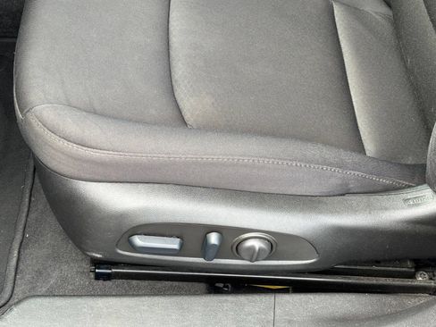 Used 2023 Chevrolet Malibu LT FWD image 15
