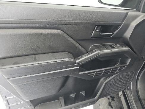 Used 2024 Toyota Tacoma SR image 19