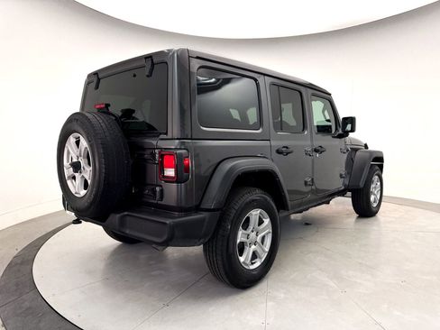 Used 2022 Jeep Wrangler Unlimited Sport w/ Sun And Sound Package image 17