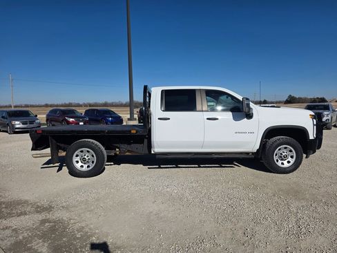 Used 2022 Chevrolet Silverado 2500 W/T w/ WT Fleet Convenience Package image 2