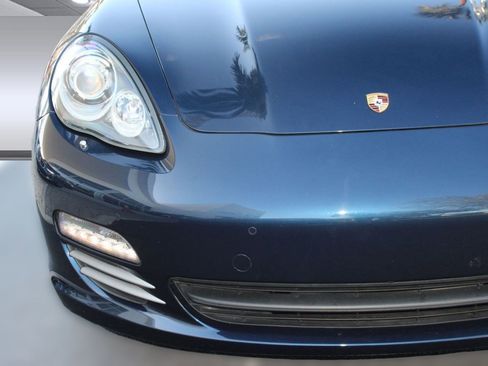 Used 2013 Porsche Panamera Platinum Edition image 10