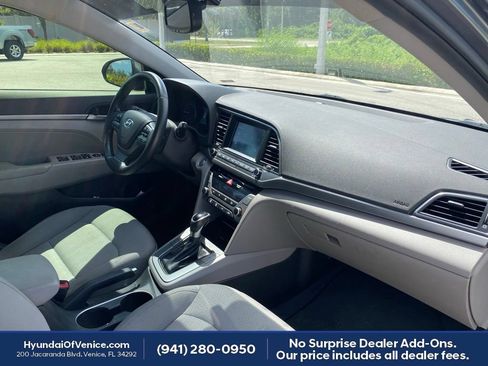Used 2018 Hyundai Elantra Value Edition FWD image 17
