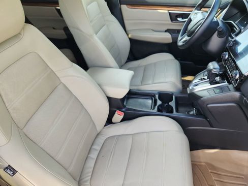 Used 2017 Honda CR-V Touring image 12