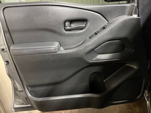 Used 2022 Nissan Frontier S w/ Technology Package AWD/4WD image 14