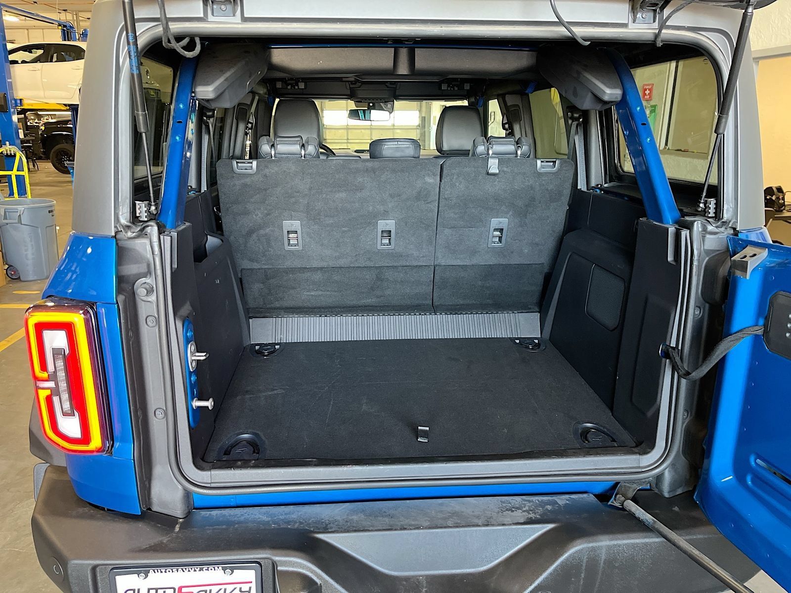 Used 2023 Ford Bronco Wildtrak AWD/4WD image 29