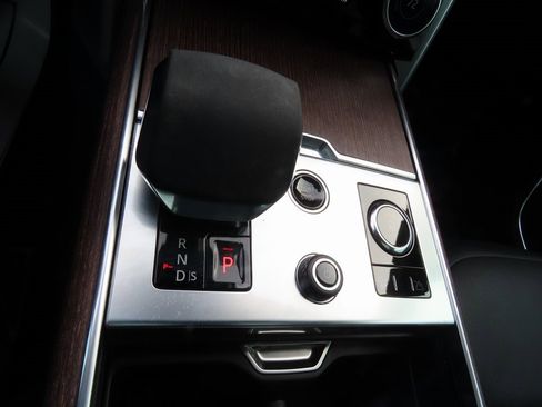 Used 2023 Land Rover Range Rover SE image 30