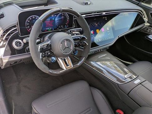 New 2026 Mercedes-Benz E 53 AMG e 4MATIC Sedan image 3