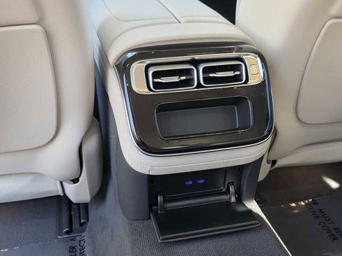 New 2026 Mercedes-Benz S 500 4MATIC image 14