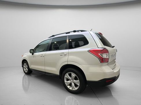 Used 2015 Subaru Forester 2.5i Premium w/ All-Weather Package image 4