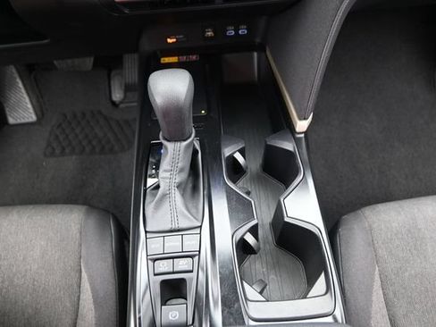 Used 2025 Toyota Camry LE w/ Convenience Package FWD image 9