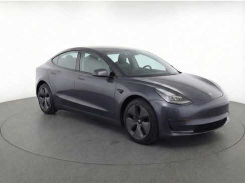 Used 2021 Tesla Model 3 Long Range image 32