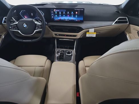 Used 2026 BMW 330i Sedan w/ Premium Package RWD image 7