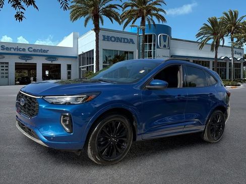 Used 2023 Ford Escape ST-Line Elite AWD/4WD image 4