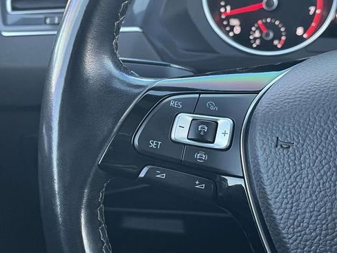 Used 2021 Volkswagen Tiguan SE R-Line image 27