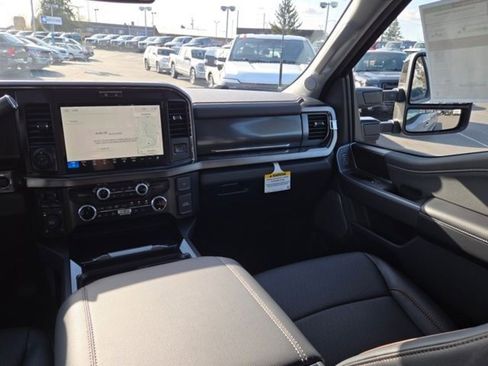 New 2025 Ford F350 Lariat w/ Lariat Ultimate Package image 27