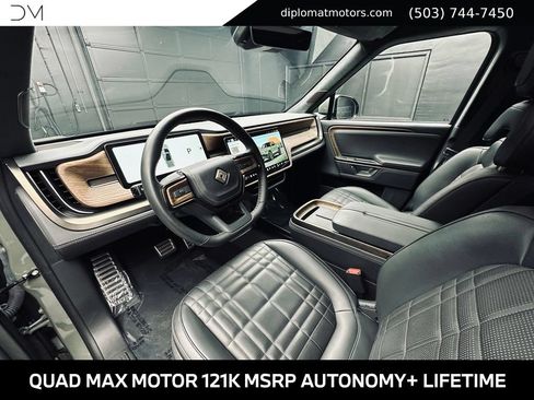 Used 2026 Rivian R1T Premium AWD/4WD image 16