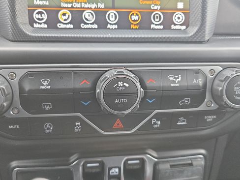 Used 2021 Jeep Wrangler Unlimited Willys image 23