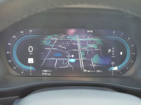 Used 2024 Volvo XC40 B5 Core image 50