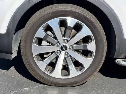 Certified 2022 Kia Telluride EX w/ EX Premium Package image 49