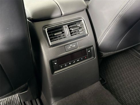 Used 2025 MAZDA CX-70 Plug-In Hybrid w/ Premium Plus AWD/4WD image 38