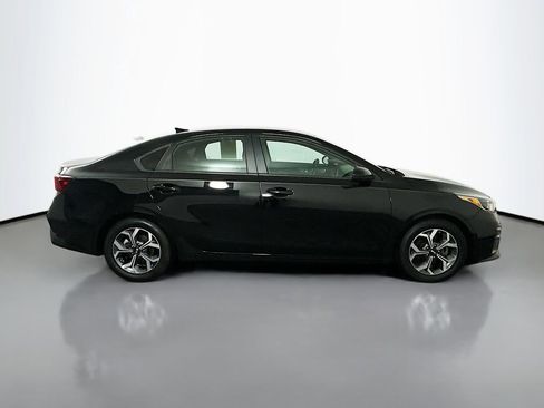 Used 2021 Kia Forte LXS image 8