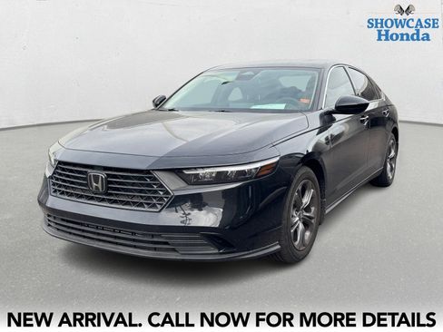 Used 2024 Honda Accord EX image 2