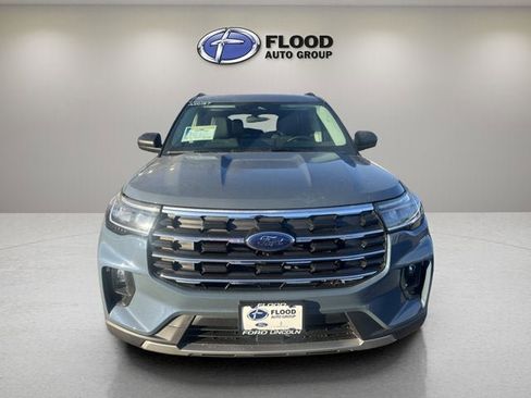 New 2026 Ford Explorer Active w/ Active Comfort Package image 2