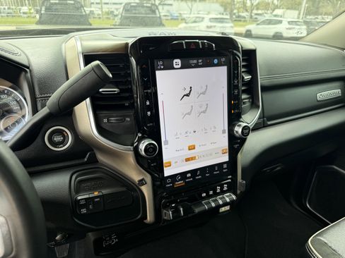 Used 2024 RAM 2500 Laramie image 19