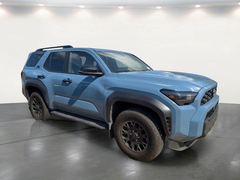 Used 2025 Toyota 4Runner TRD Off-Road Premium AWD/4WD image 17