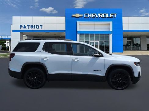 Used 2023 GMC Acadia SLE w/ Elevation Edition AWD/4WD image 11
