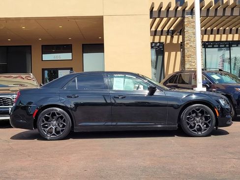 Used 2019 Chrysler 300 Touring w/ Sport Appearance Package RWD image 5
