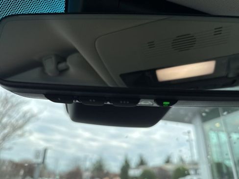 Certified 2024 Lexus ES 300h w/ Luxury Package image 29