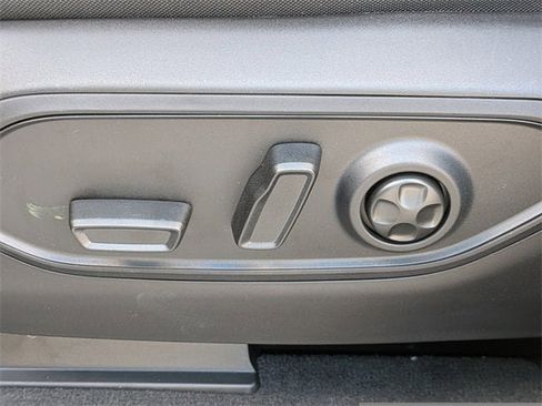 New 2025 Jeep Grand Cherokee Laredo X image 20