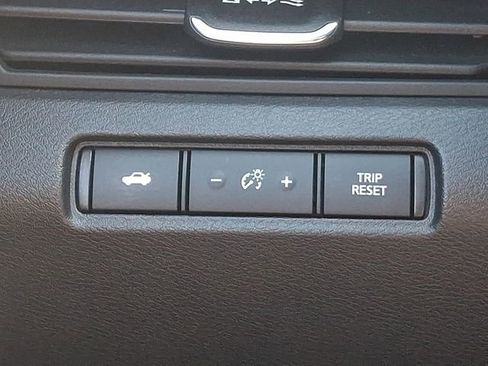 Used 2023 Nissan Altima 2.5 SR FWD image 27