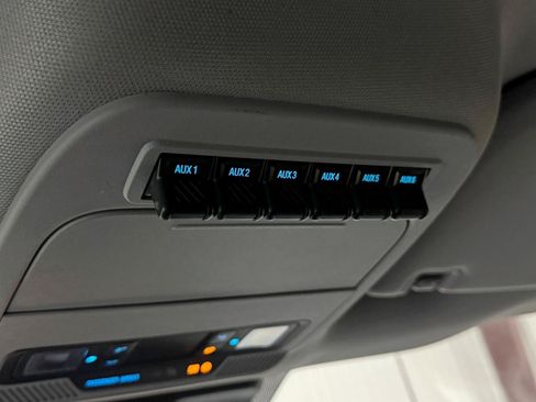 Used 2024 Ford F550 4x4 Crew Cab Super Duty w/ XLT Value Package image 9