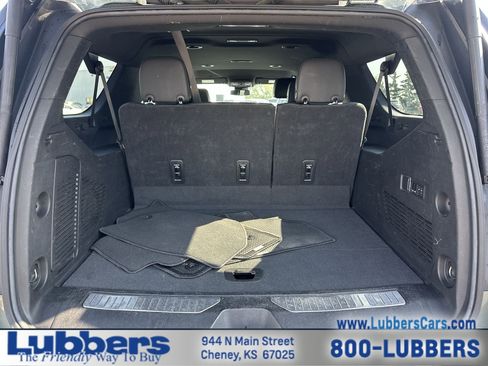 Used 2023 Chevrolet Suburban Premier image 22