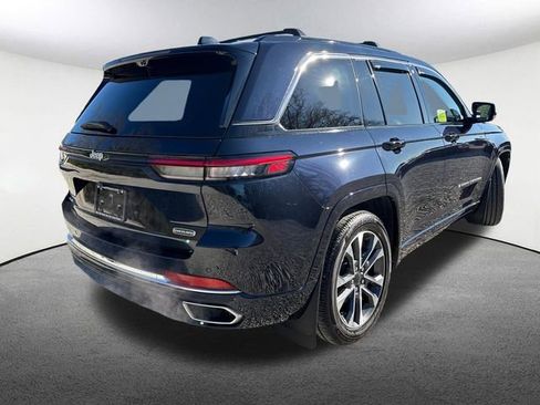 Used 2024 Jeep Grand Cherokee Overland w/ Luxury Tech Group IV image 13
