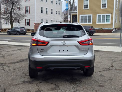 Used 2020 Nissan Rogue Sport SV w/ All-Weather Package AWD/4WD image 5
