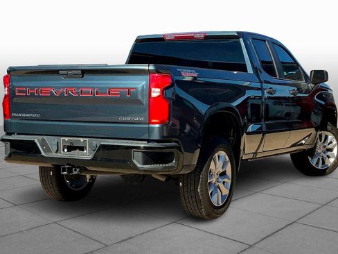 Used 2019 Chevrolet Silverado 1500 Custom Trail Boss w/ Custom Convenience Package image 12