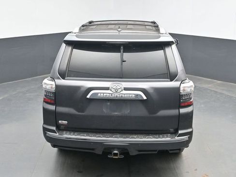 Used 2017 Toyota 4Runner Limited AWD/4WD image 23