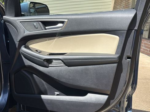 Used 2019 Ford Edge SEL w/ Equipment Group 201A FWD image 28