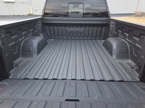 Used 2026 GMC Sierra 1500 SLT w/ SLT Premium Plus Package AWD/4WD image 13